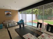 Casa amueblada de 3 recámaras y cuarto de servicio, con...