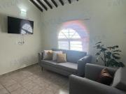 CASA AMUEBLADA EN CALLE 33 A EN RENTA