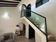 CASA AMUEBLADA EN CALLE 33 A EN RENTA