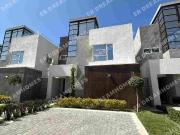 CASA AMUEBLADA EN RENTA