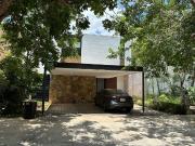 Casa Amueblada en renta al Norte de Mérida, cerca de...