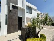 CASA AMUEBLADA EN RENTA CLUSTER PUEBLA BLANCA LOMAS DE...