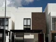 Casa amueblada en RENTA con alberca