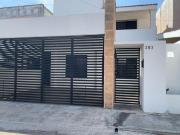 Casa en renta en zona norte amueblada de tres recámaras...