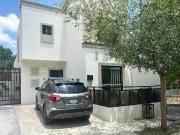 Casa amueblada en RENTA de dos niveles en Lomas del Sur