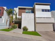 CASA AMUEBLADA EN RENTA EN CANTERA DEL PEDREGAL EN...