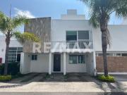 CASA AMUEBLADA EN RENTA EN CONDOMINIO JARDINES DE LA...