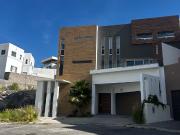 Casa amueblada en renta en Cumbres de San Francisco