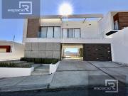 CASA AMUEBLADA EN RENTA EN FRACC PUERTA DE HIERRO CASA AMUEBLADA EN RENTA EN FRACC PUERTA DE HIERRO