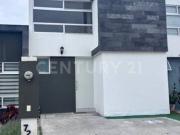 Casa amueblada en renta en Fraccionamiento Bosque Sereno