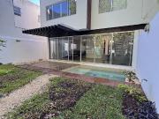 CASA AMUEBLADA EN RENTA EN PRIVADA PALMEQUÉN