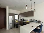 CASA AMUEBLADA EN RENTA EN RESIDENCIAL ARBOLADA