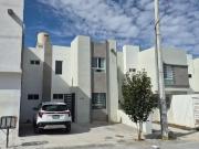 Casa amueblada en renta en Valle de los Almendros