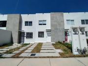 Casa AMUEBLADA en renta Fracc Cordillera privada con... Casa AMUEBLADA en renta Fracc Cordillera privada con...