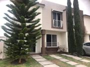 Casa Amueblada en RENTA Palmares frente Antea