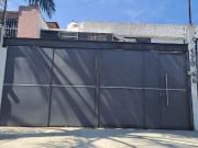 Casa amueblada de 3 habitaciones en renta, de una planta...