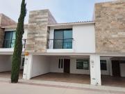 Casa amueblada en renta PRIV ARTEZZA en Villa de Pozos,...