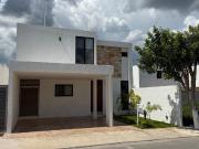 CASA AMUEBLADA EN RENTA, Privada Inara al Norte de la...