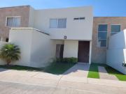 Casa Amueblada en Renta – Rancho Santa Mónica, Al Sur de...