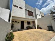 CASA AMUEBLADA EN RENTA RESIDENCIAL AMBERES APODACA