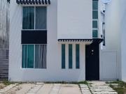 CASA AMUEBLADA EN RENTA, UBICADA EN RESIDENCIAL...