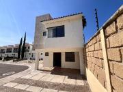 CASA AMUEBLADA EN SANTA FE JURIQUILLA: COMODIDAD Y...