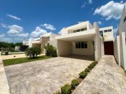 Casa Amueblada en Venta en Privada de Cholul