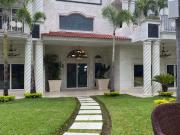 CASA AMUEBLADA EN VENTA PORTAL DEL HUAJUCO