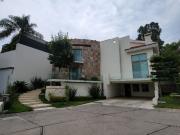 CASA AMUEBLADA EN RENTA PUERTA DE HIERRO