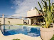 Casa amueblada tipo colonial en venta de oportunidad en...