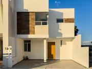 CASA ANGELA EN VENTA VILANOVA RESIDENCIAL