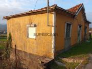 Casa antiga com estilo próprio