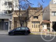 Casa antigua con gran terreno, para vivienda, clínica o...