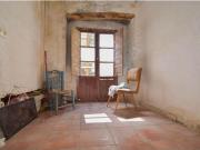 CASA ANTIGUA ENCANTADORA CON MÚLTIPLES NIVELES