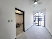 CASA ANTIGUA REMODELADA EXCELENTE UBICACIÓN PARA...