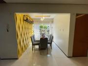 Casa arejada, e com design atual, bem localizada proximo...