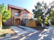 Casa 280 m2 6 Dorm. + 3 Baños + Piscina