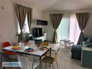 casa arredata con terrazzo Porto pino