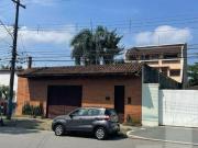 Casa Assobrada de praia em Enseada, com varanda, 3...