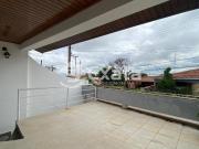 Casa Assobradada com 2 quartos e um escritorio...