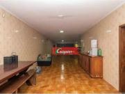 Casa assobradada com piscina, 3 suÃtes, 8 vagas, 425 mÂ²...