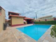 Casa Assobradada Com Piscina Em Bairro Nobre