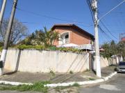 Casa Assobradada com quintal, jardim e canil no Planalto...