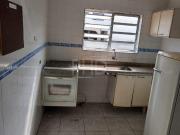 Casa Assobradada com salão comercial na parte de baixo...