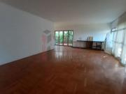 Casa Assobradada, quintal e 6 vagas de garagem metro Sumare