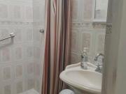 Casa atrás de Walmart diamante en joyas diamante