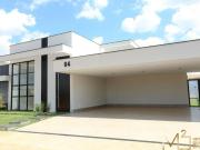 Casa automatizada 4 suítes área de lazer Qd 2 do...