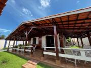 Casa avarandada com piscina Ã venda em Salinas