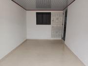 Casa Barata En La Esperanza Calle Vehicular