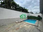 Casa à venda na Praia da Enseada| Rocha imóveis Guarujá/SP